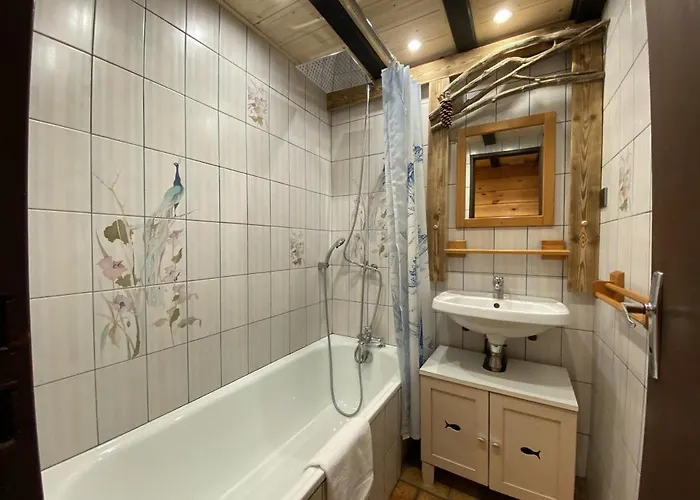 Appartement La Pomme De Pin 1 Avec Terrasse *